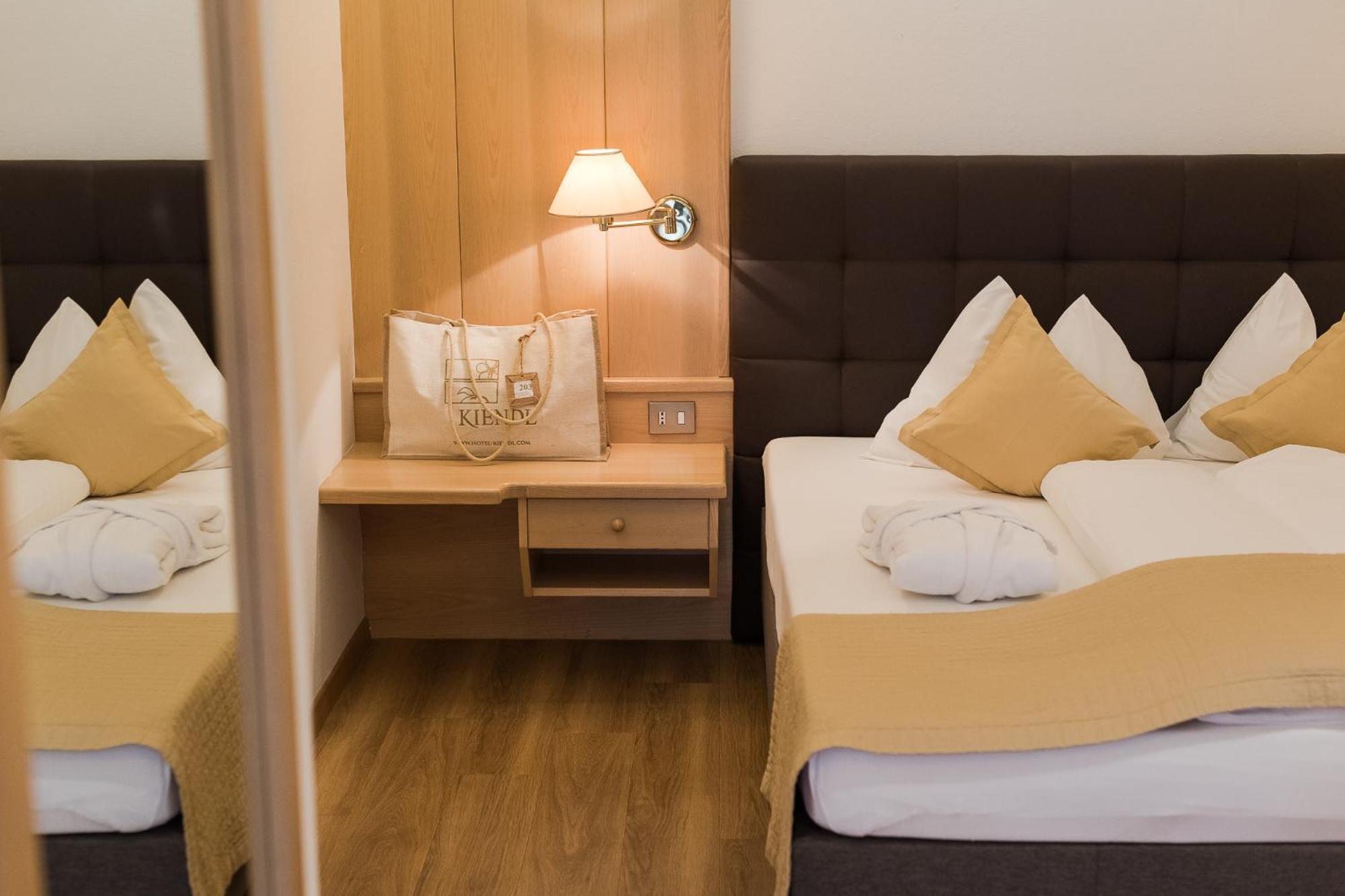 Hotel Kiendl Скена Номер фото